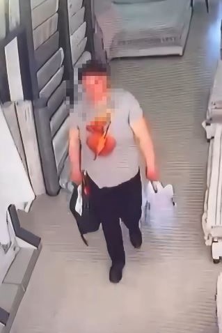 Çaldığı çantayla kaçan zanlı kısa sürede yakalandı 6 caldigi cantayla kacan zanli kisa surede yakalandi 2 fhNL3tbc