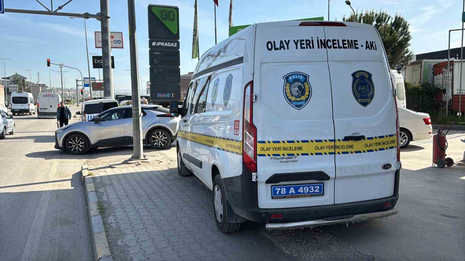 Çalınan otomobil akaryakıt istasyonunda bulundu 5 calinan otomobil akaryakit istasyonunda bulundu 1 j6y5OO8s