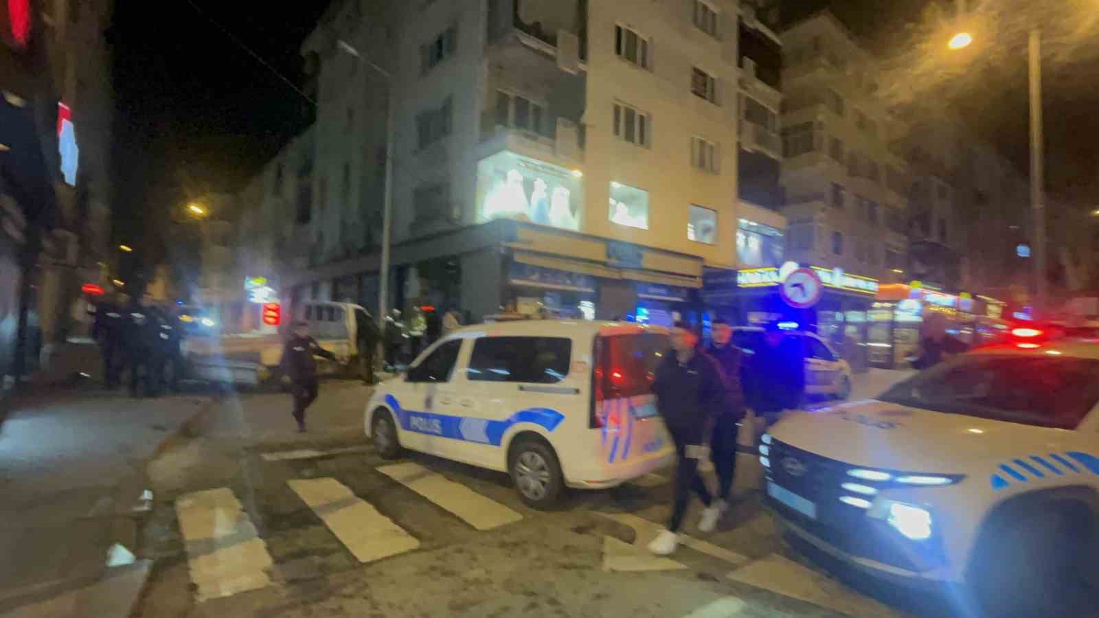 calinti aracla yakit alirken polisi gordu kacarken direge carpti 3 8T5VaziR