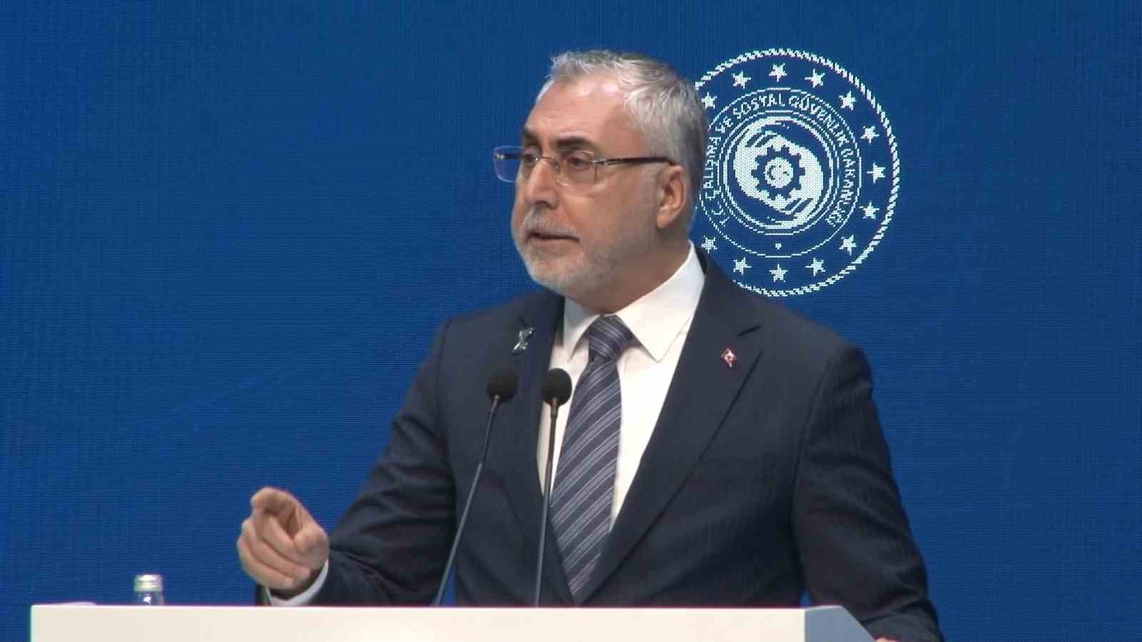 calisma ve sosyal guvenlik bakani isikhan 2 yilda yaklasik 2 milyon kadinin ise yerlestirilmesini p8iJEJYW
