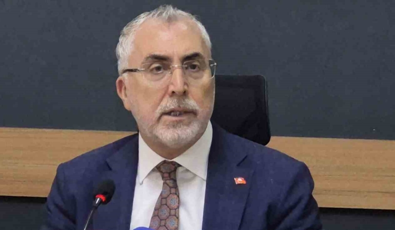 calisma-ve-sosyal-guvenlik-bakani-vedat-isikhan-turkiye-artik-gelismelerin-seyrine-yon-veren-bir-bqi54UYv.jpg