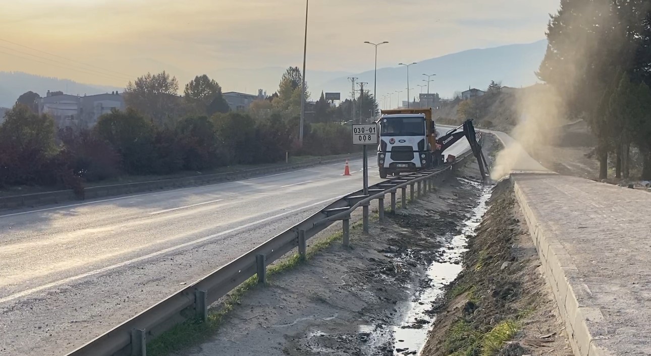calismalar sirasinda patlayan dogal gaz borusu tedirgin etti 2