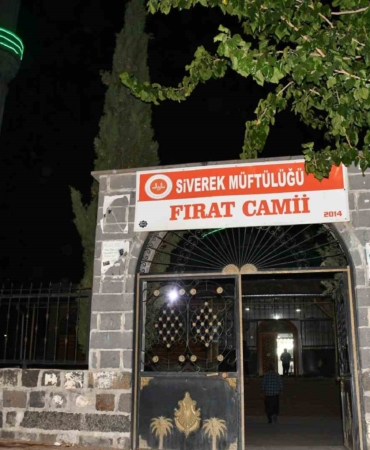 cami-bahcesinde-gomulu-yeni-dogmus-bebek-cesedi-bulundu-9Ym3tfOr.jpg