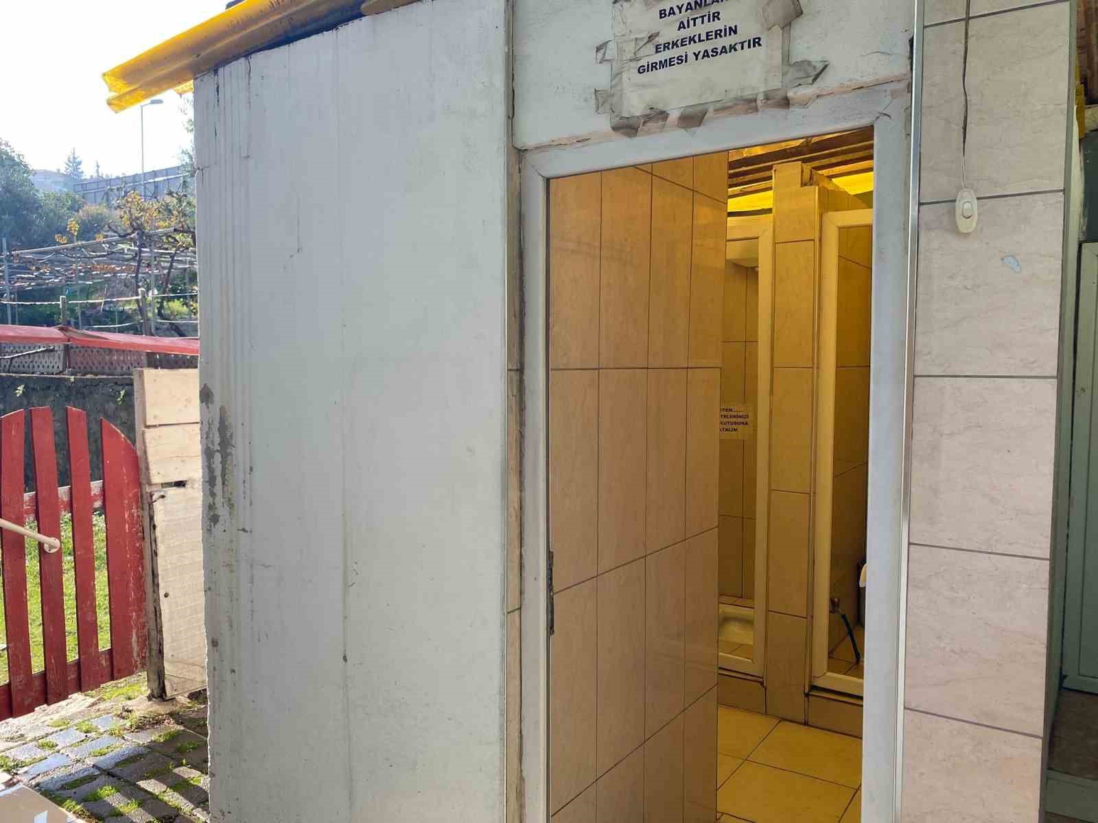 cami tuvaletinde supheli olum 3 BKL5qX3l