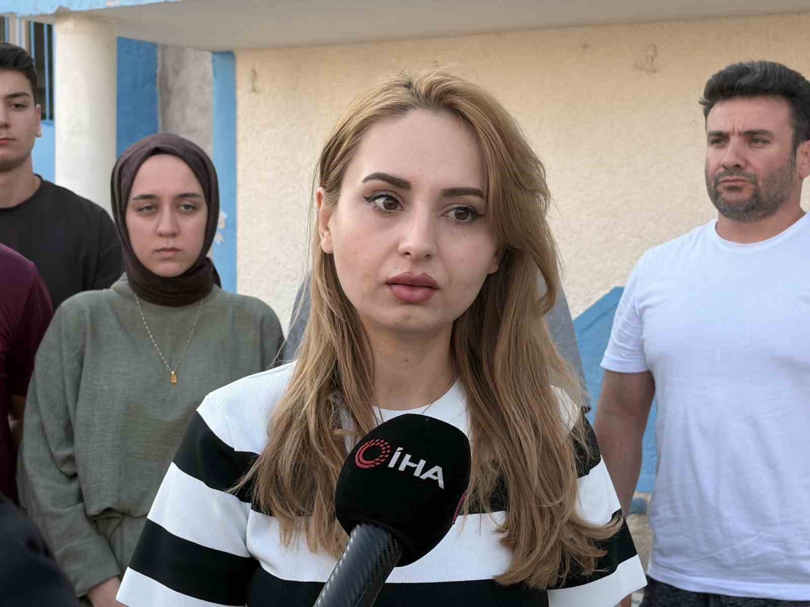 Camide katledilen adamın ailesinden adalet arayışı: "İntikam değil adalet istiyoruz" 5 camide katledilen adamin ailesinden adalet arayisi intikam degil adalet istiyoruz 1 ESujqJHb