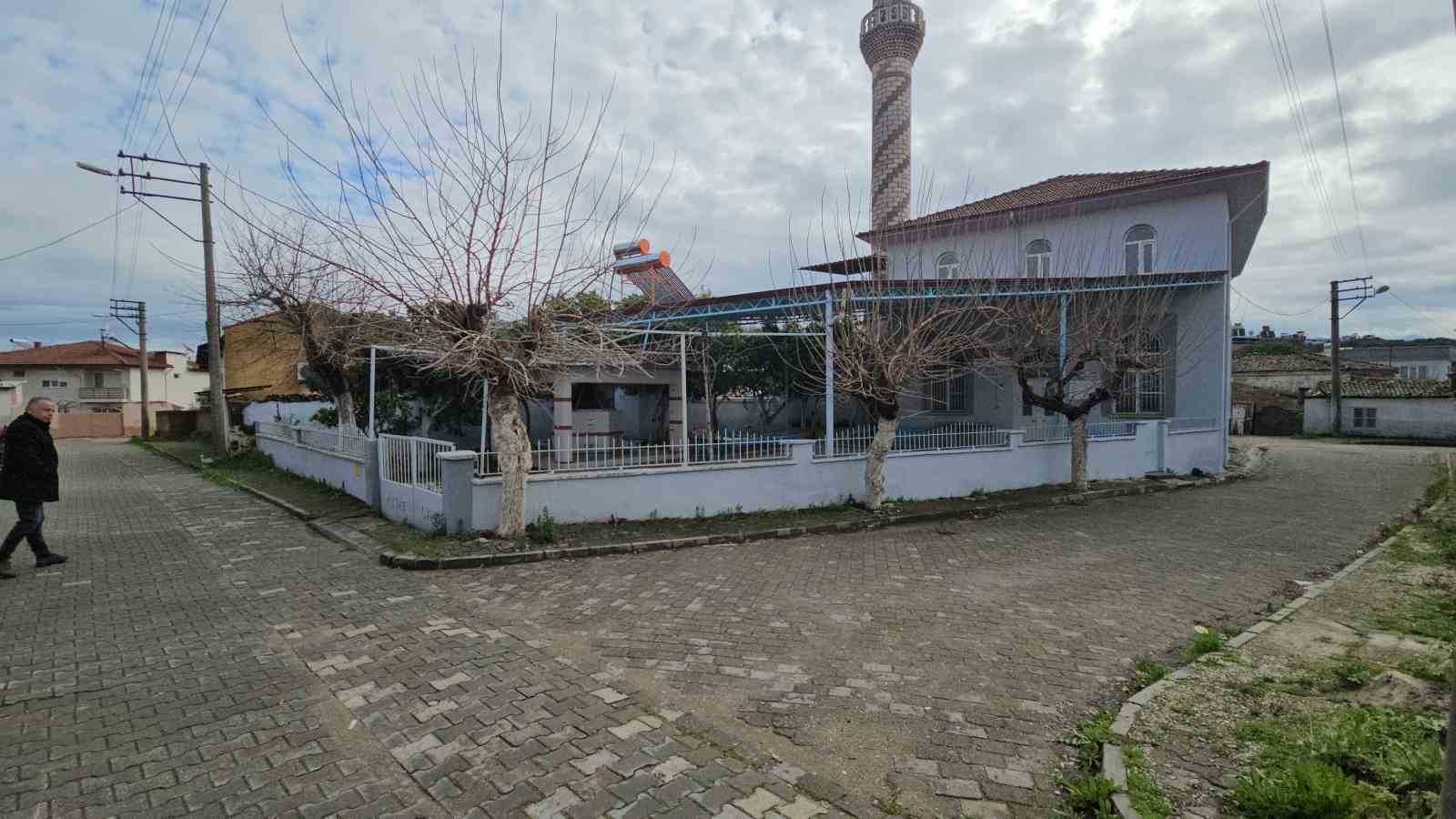 camide tuvaleti kullandi notla birlikte para birakti 0 r42nHOlA