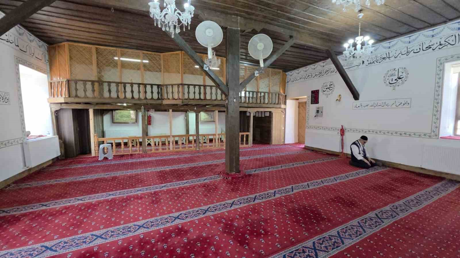 caminin duvar boslugundaki sir yuzyillar sonra ortaya cikti 5 vrjm4Pb2