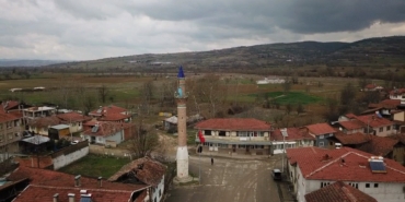 camisiz-minare-koyun-sembolu-oldu-cYkAVcH4.jpg