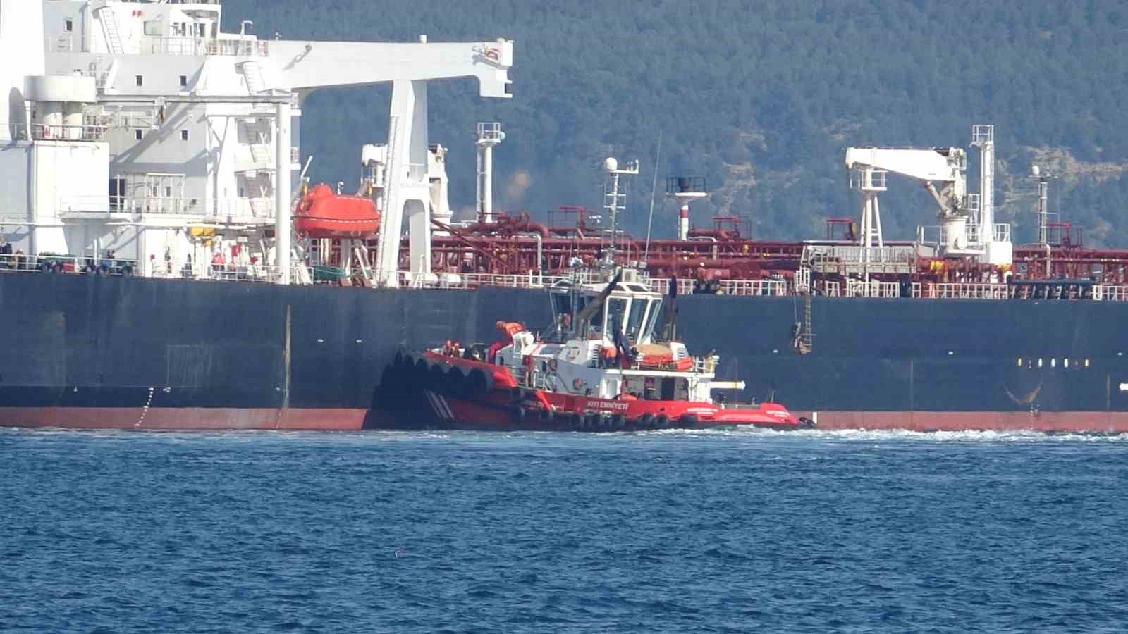canakkale bogazinda ham petrol tankeri suruklendi 1 rceqUZtq