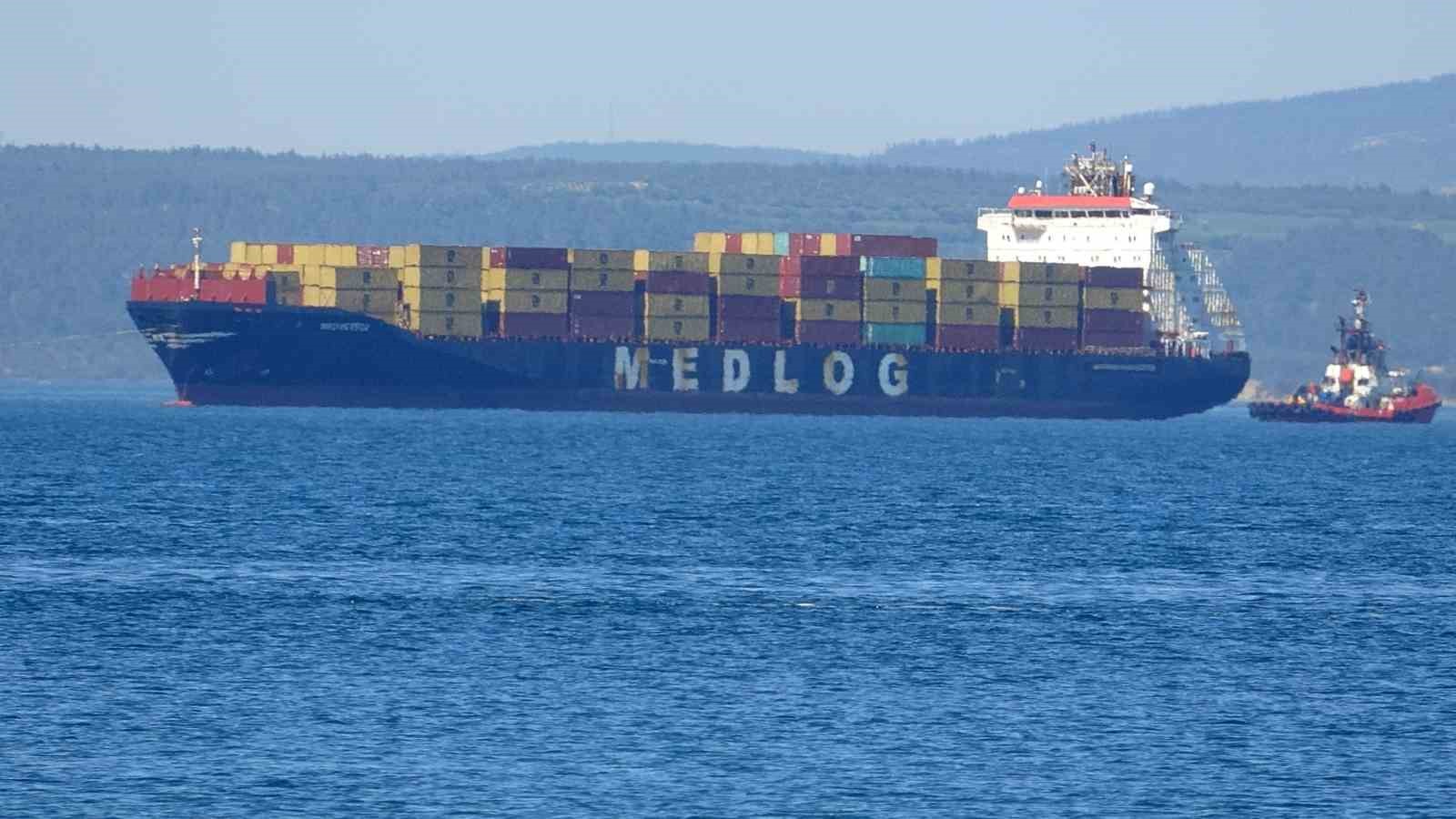 canakkale bogazinda konteyner gemisi makine arizasi yapti 3