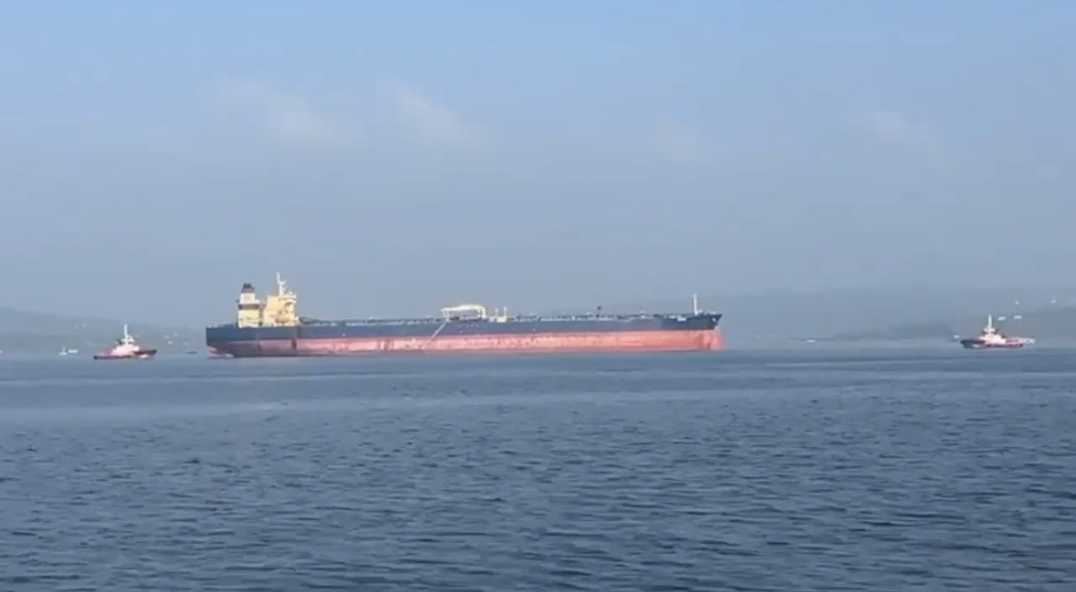 canakkale bogazinda tanker makine arizasi yapti 0 jFMeX5Ze