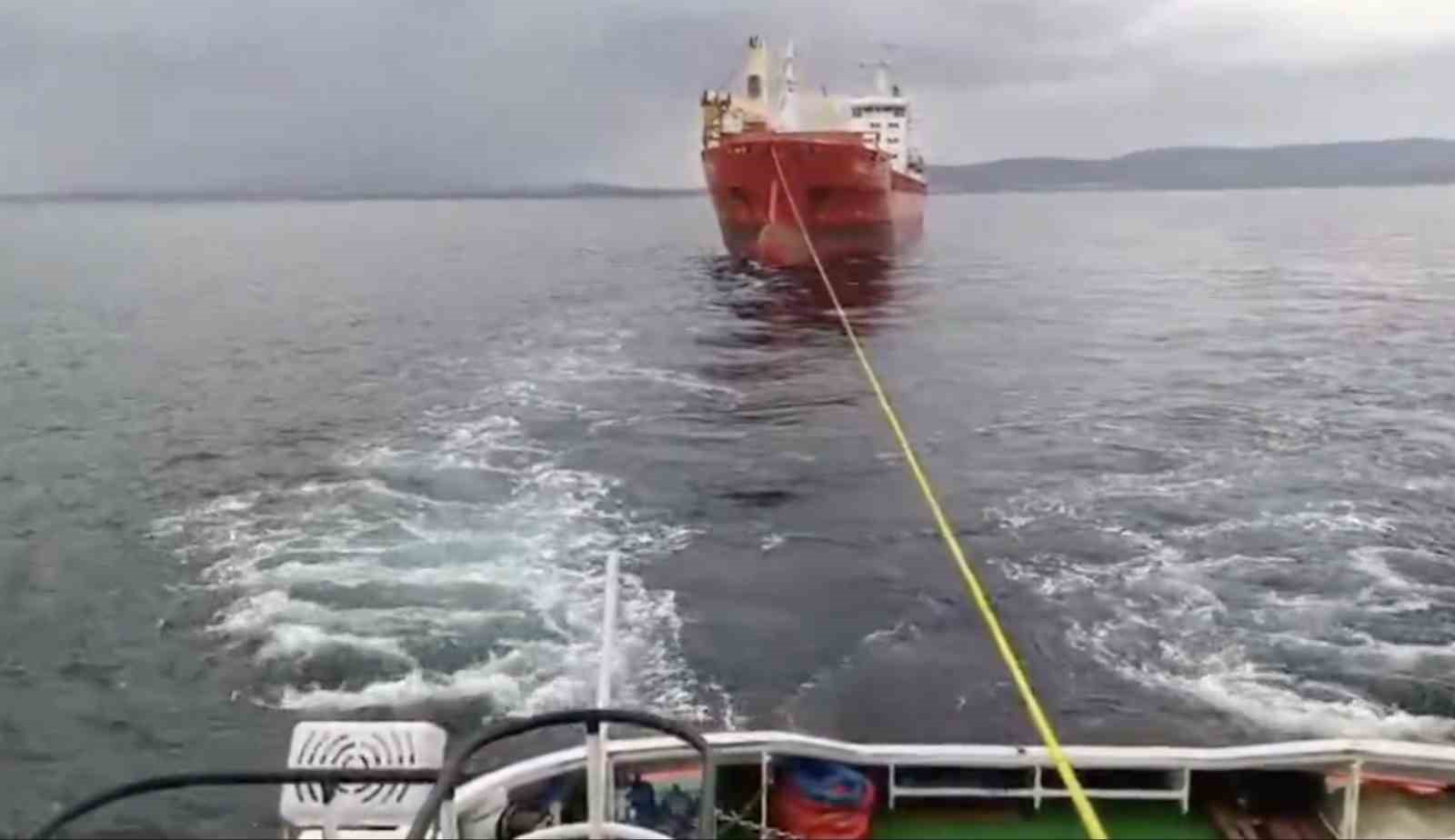 Çanakkale Boğazı’ndan geçen kuru yük gemisi makine arızası yaptı 4 canakkale bogazindan gecen kuru yuk gemisi makine arizasi yapti 0