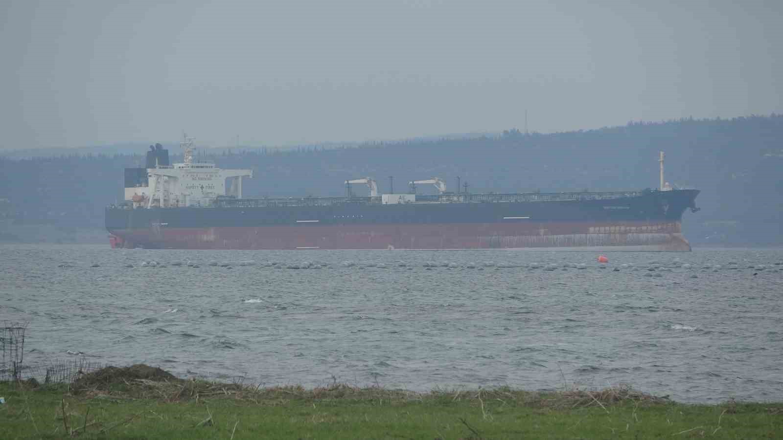 canakkale bogazindan gecen tanker jenerator arizasi yapti 2 1mnMELLB