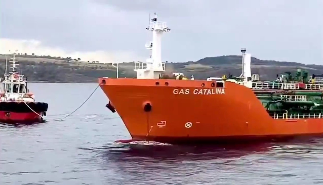 canakkale bogazindan gecen tanker makine arizasi yapti 1 ieB4Meeg