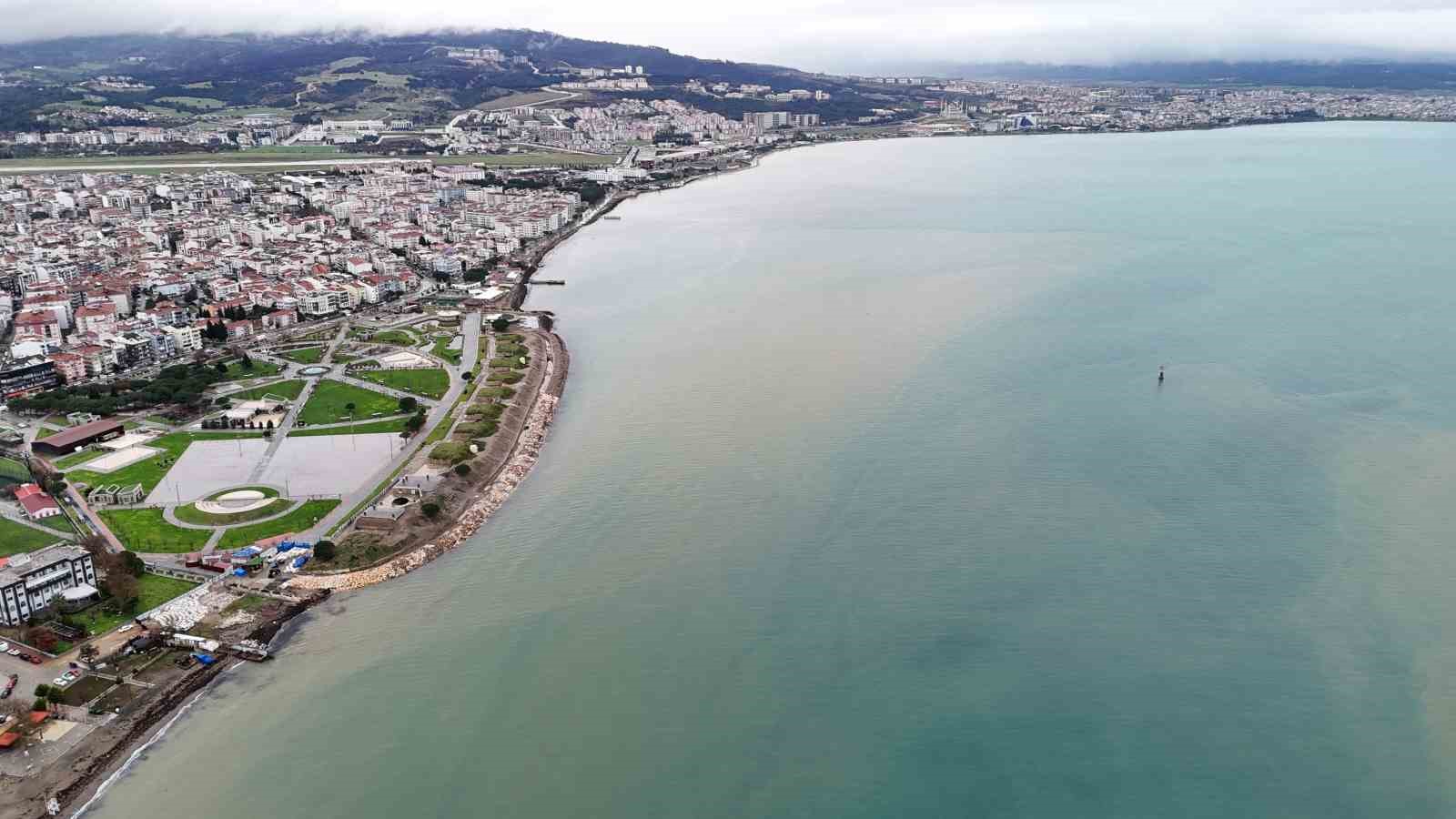 canakkale bogazinin rengi degisti avrupa yakasi mavi olarak kaldi 2 4qCSQTZr