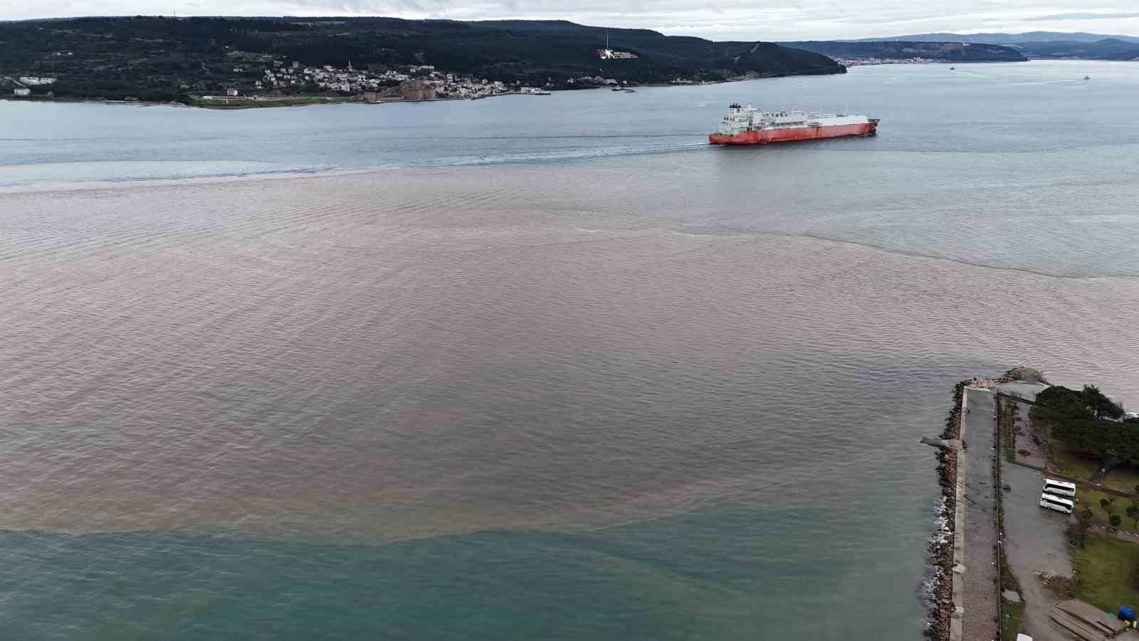 canakkale bogazinin rengi degisti avrupa yakasi mavi olarak kaldi 4 XXJJgQNO