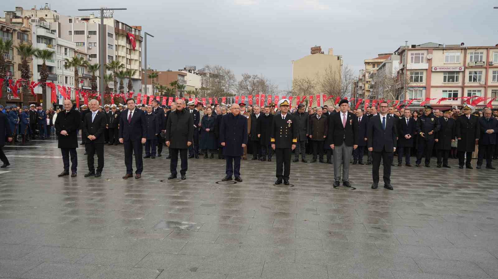 canakkale deniz zaferinin 111inci yil coskusu 1 9VitpWI9