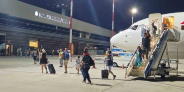 canakkale-havalimani-nisan-ayinda-10-bin-392-yolcuya-hizmet-verdi-U8pwIVht.jpg