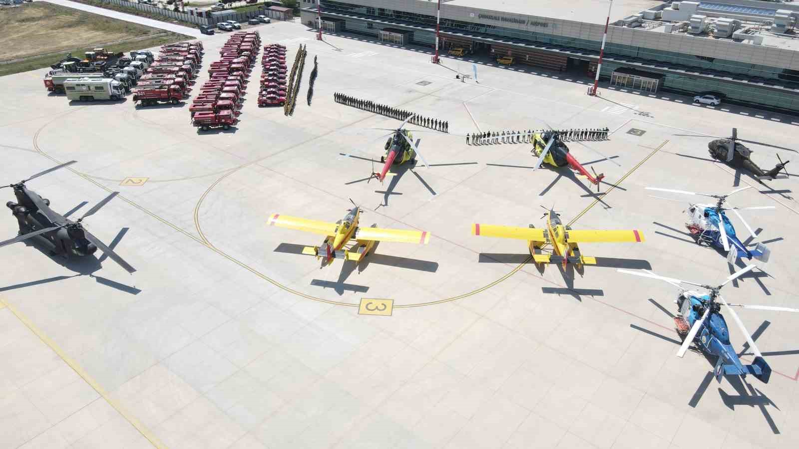 canakkale havalimaninda orman yanginlari oncesi ekiplerle toren duzenlendi 4 s6ySZNgw