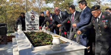 canakkale-kahramani-seyit-onbasi-vefatinin-86-yilinda-kabri-basinda-anildi-OmOFw7QH.jpg