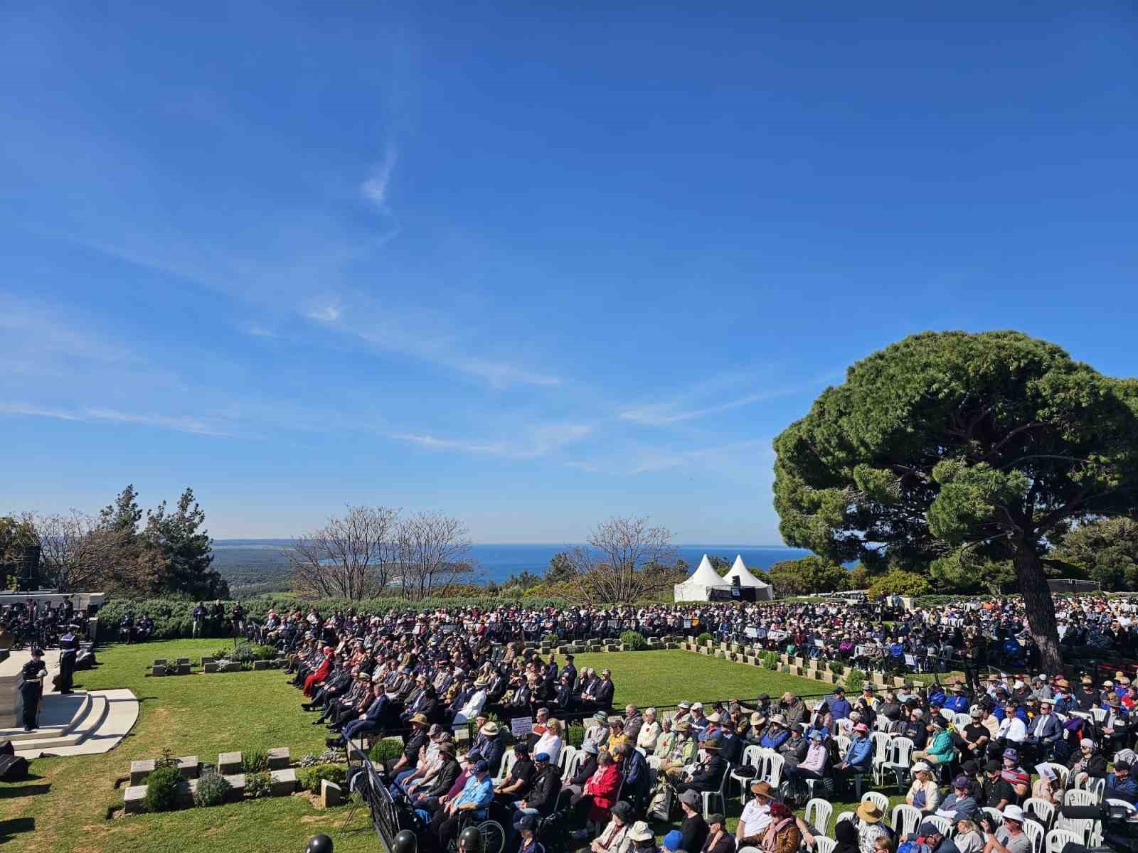 canakkale kara savaslarinda hayatini kaybedenler yalniz camda anildi 2 lL9Evjr4