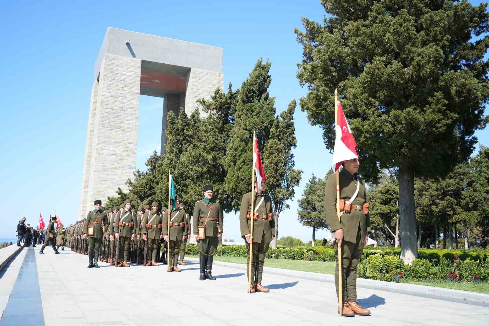 Çanakkale Kara Savaşları’nın 111. yıl dönümü etkinlikleri Şehitler Abidesi’nde törenle başladı 18 canakkale kara savaslarinin 111 yil donumu etkinlikleri sehitler abidesinde torenle basladi 14 59VTd8vh