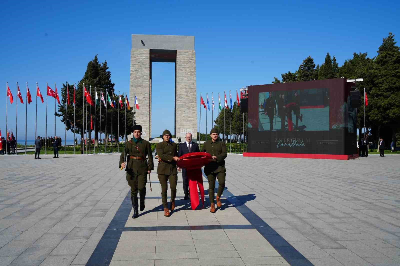 Çanakkale Kara Savaşları’nın 111. yıl dönümü etkinlikleri Şehitler Abidesi’nde törenle başladı 10 canakkale kara savaslarinin 111 yil donumu etkinlikleri sehitler abidesinde torenle basladi 6 hQVck8R8