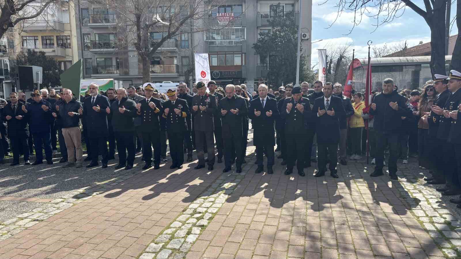 canakkale savaslari kahramanlarinda mustahkem mevki komutani cevat pasa torenle anildi 4 LwW3BvOK