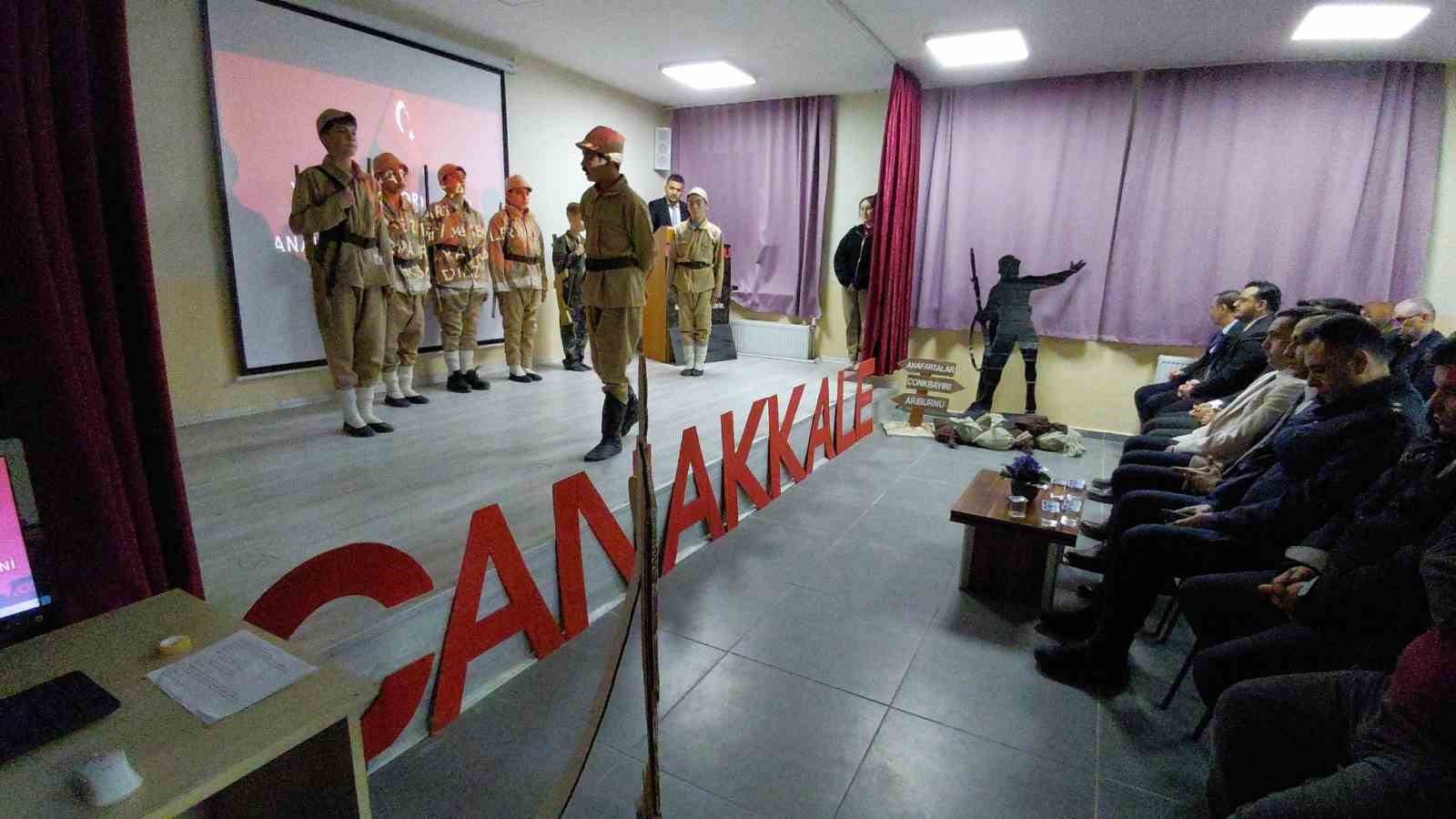 canakkale zaferine ozel ogrencilerden dolu dolu program 1 qPDbgGPk