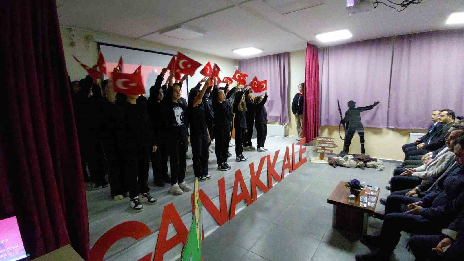 canakkale zaferine ozel ogrencilerden dolu dolu program 2 eg6LfTgD