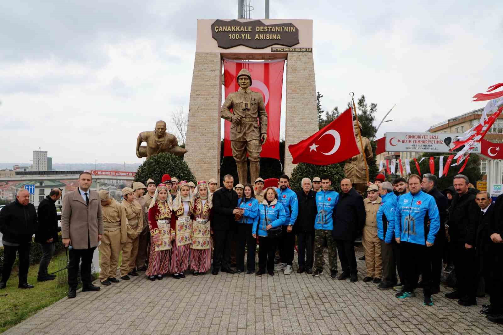 Çanakkale Zaferi’nin 111’inci yıl dönümü Büyükçekmece’de gururla kutlandı 4 canakkale zaferinin 111inci yil donumu buyukcekmecede gururla kutlandi 0 LtcQZv2b