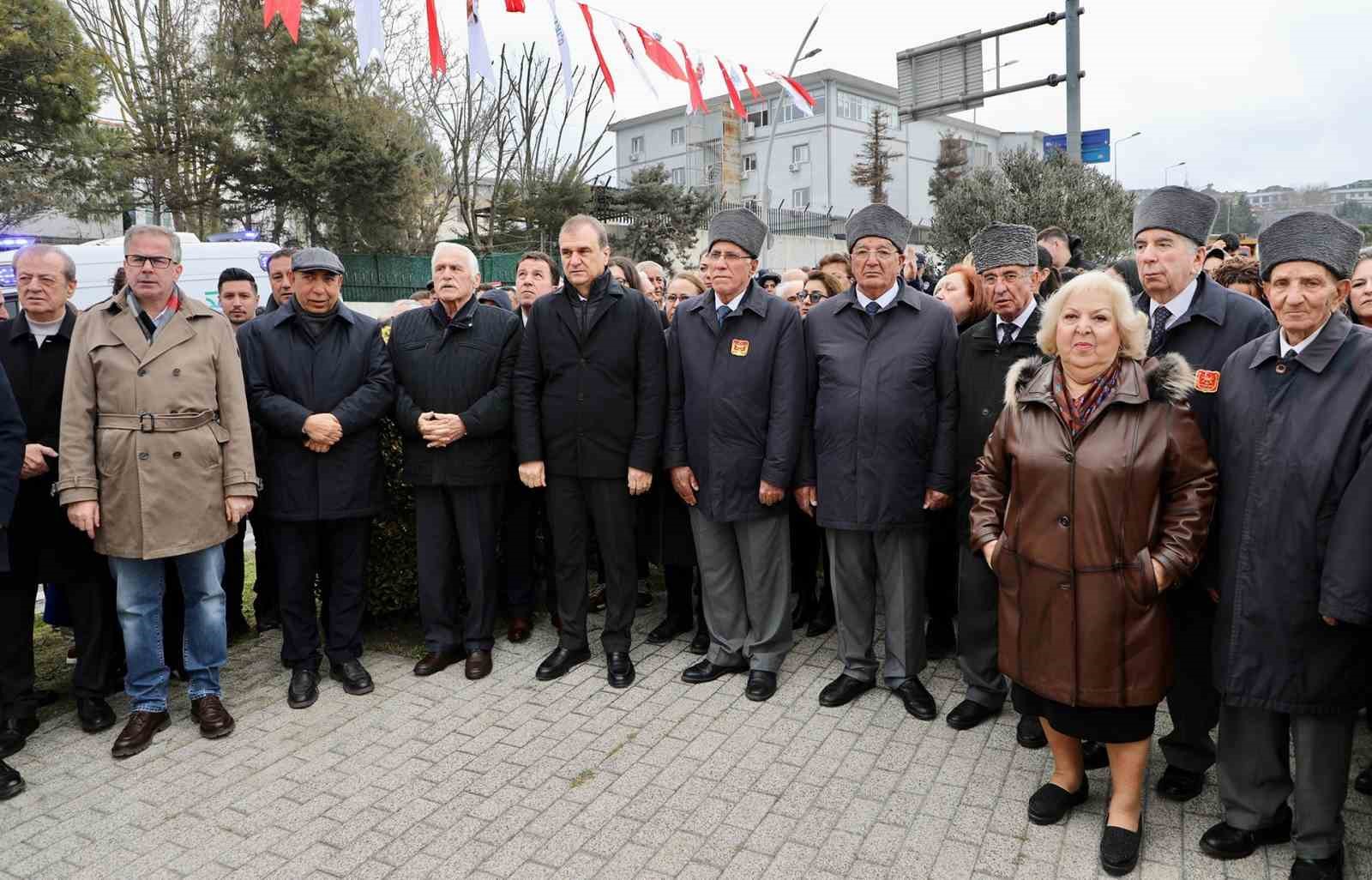 Çanakkale Zaferi’nin 111’inci yıl dönümü Büyükçekmece’de gururla kutlandı 6 canakkale zaferinin 111inci yil donumu buyukcekmecede gururla kutlandi 2 fNbskQT8