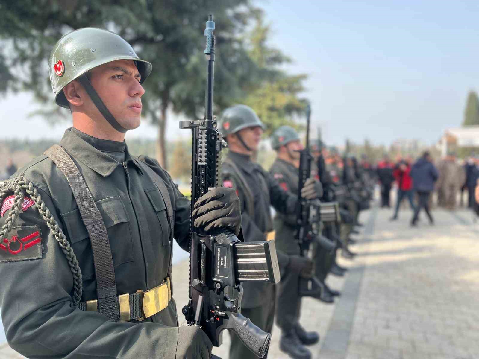 canakkale zaferinin 111inci yil donumunde bursa sehitlerini unutmadi 4 aiEOIJmr