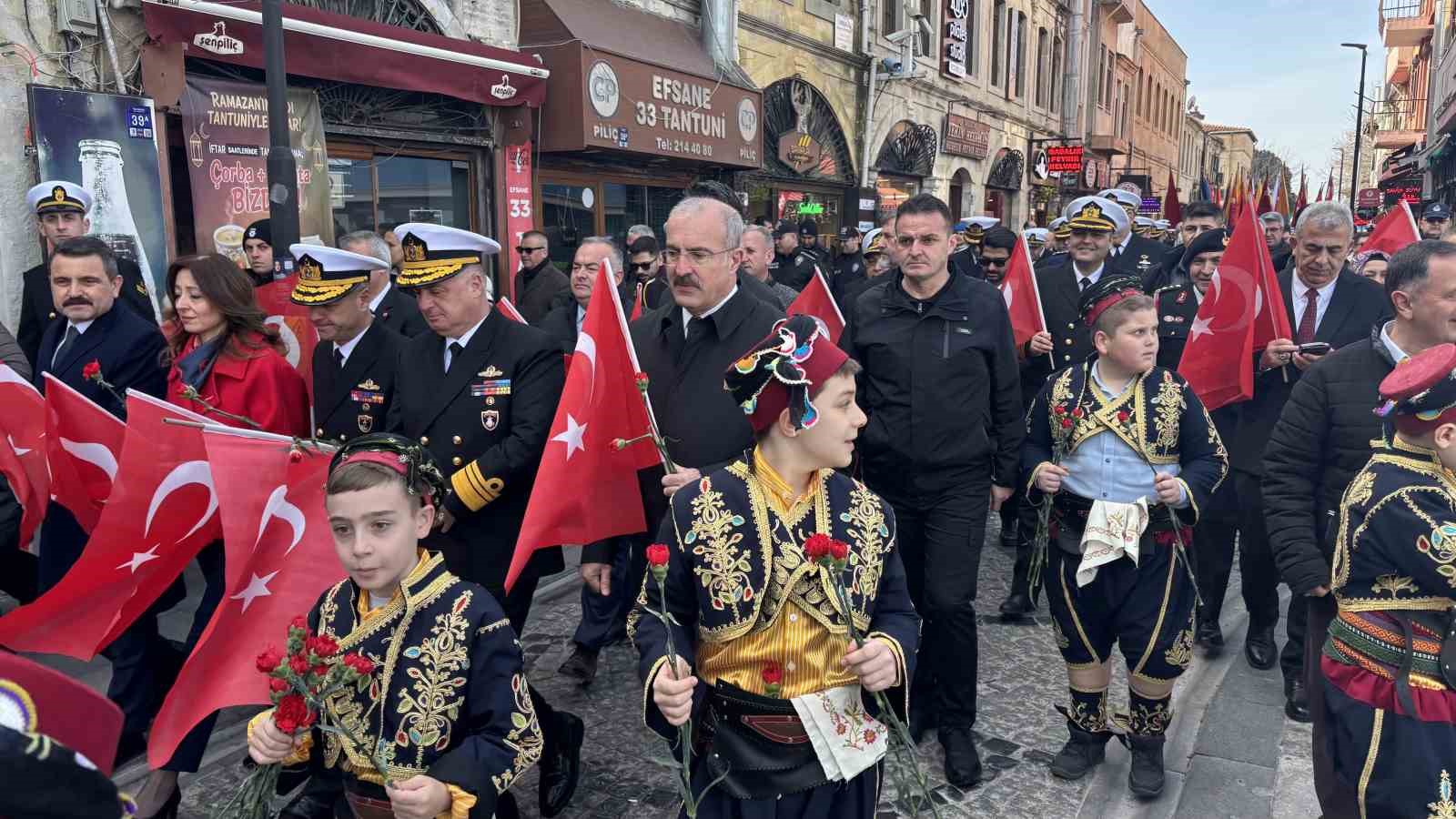 canakkalede 111 yillik zafer coskusu 12 XPqRAKBI