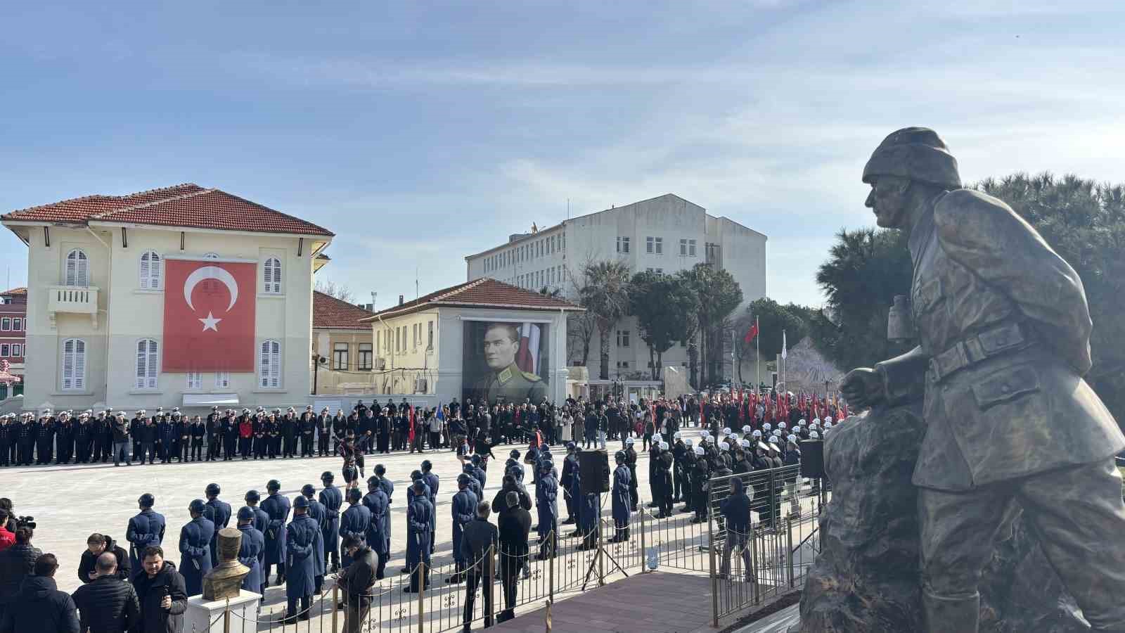 canakkalede 111 yillik zafer coskusu 8 8ZWMaBCf