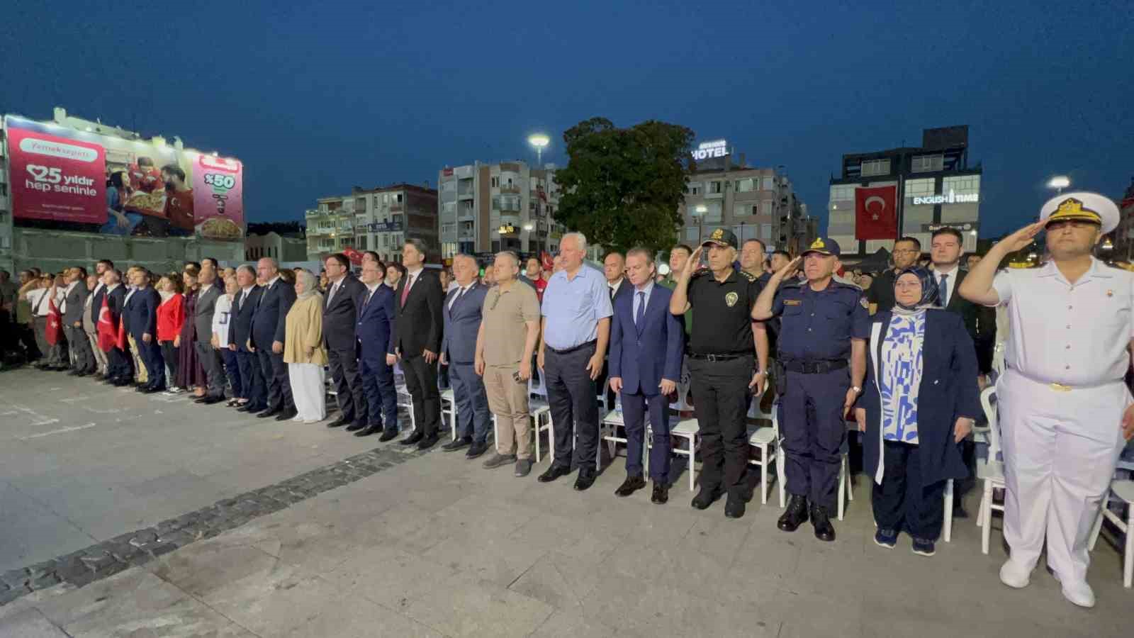 Çanakkale’de 15 Temmuz anma etkinlikleri düzenlendi 9 canakkalede 15 temmuz anma etkinlikleri duzenlendi 5 ZyravNVO