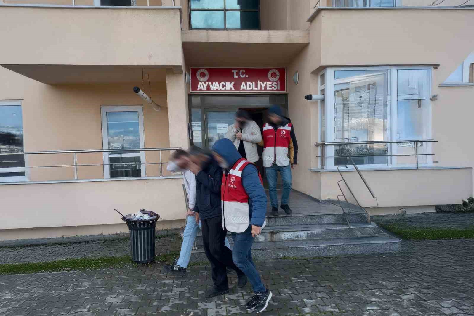 canakkalede 28 kacak gocmen yakalandi 0 2Py5Nmlp