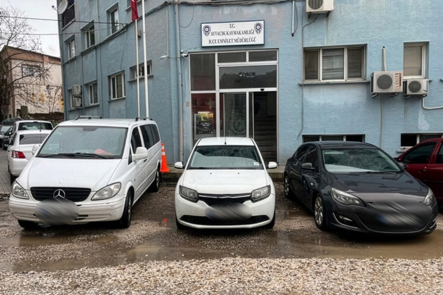 canakkalede 28 kacak gocmen yakalandi 1 kSpiCXYU