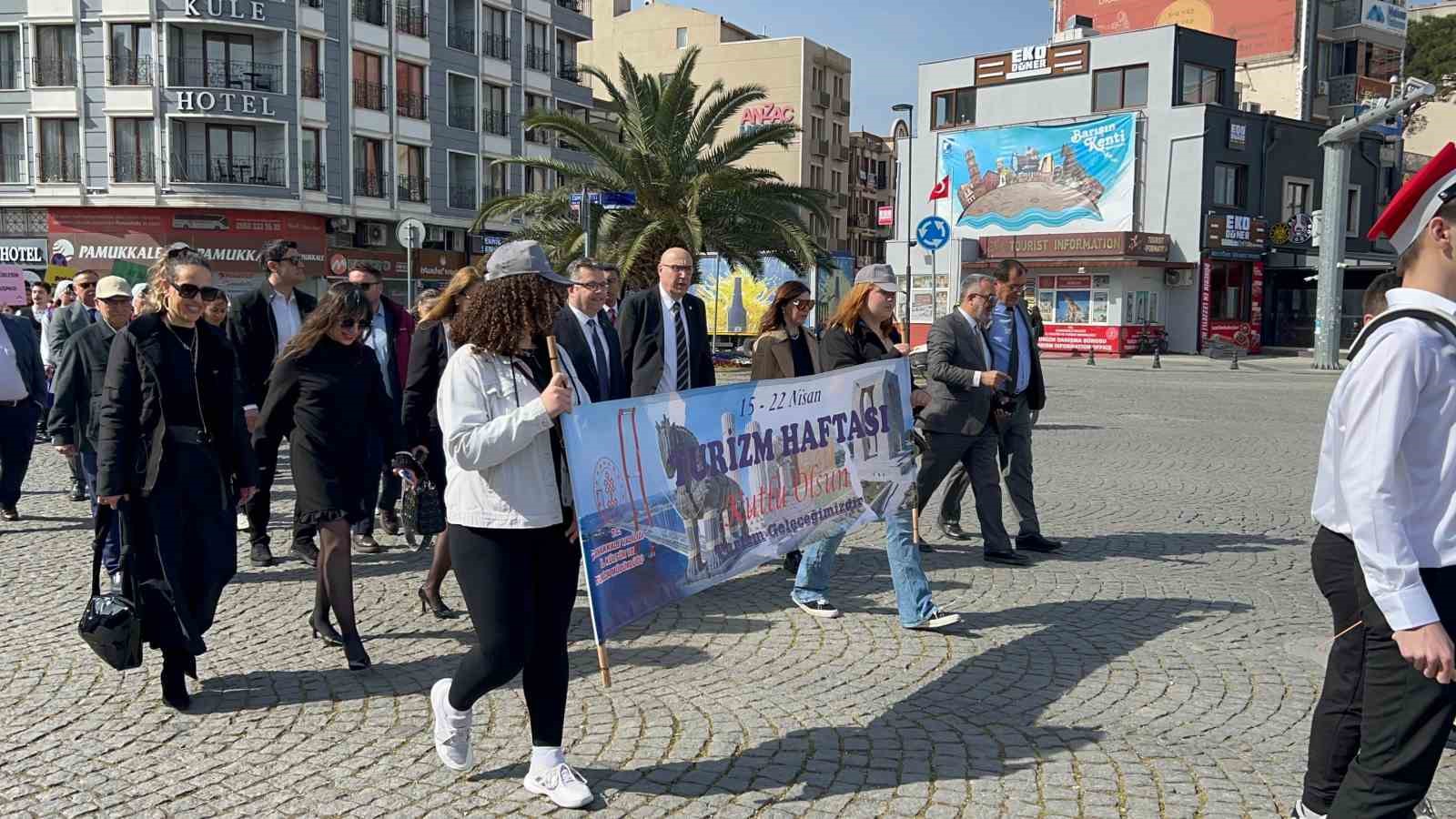 Çanakkale’de 50’inci Turizm Haftası kutlamaları coşkuyla başladı 5 canakkalede 50inci turizm haftasi kutlamalari coskuyla basladi 1 Eam8a6Jz