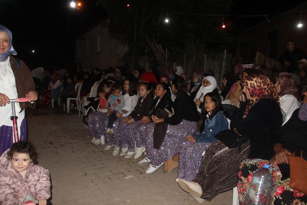 canakkalede 82 yillik bayram gelenegi yasatiliyor 4 ZGe6FJR7