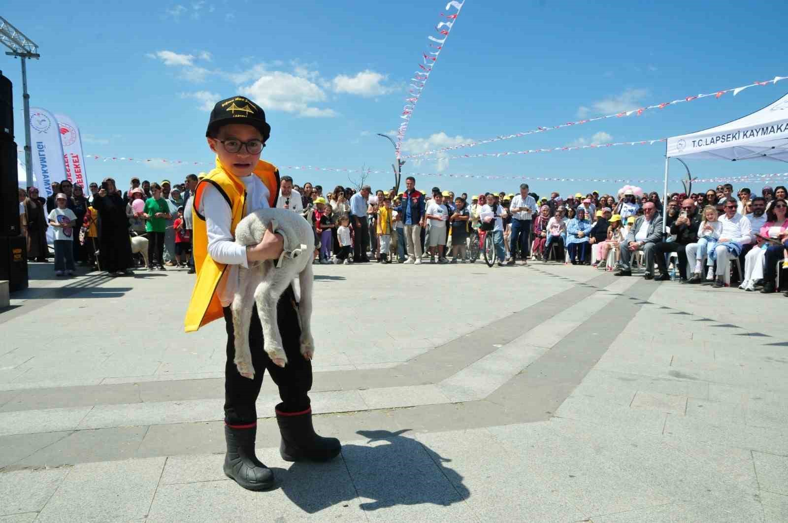 canakkalede bogazin minik cobanlari yarismasi 0 vlPnfqlZ