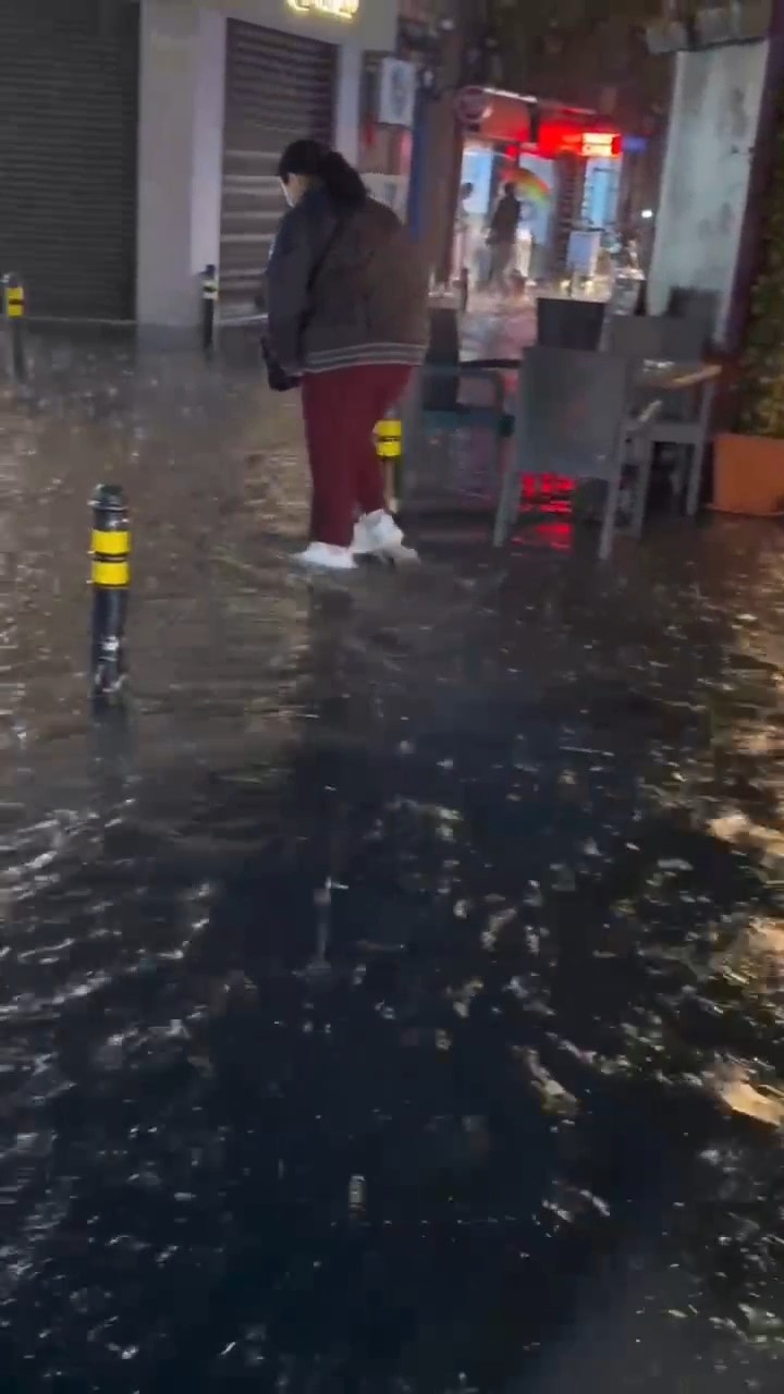canakkalede cadde ve sokaklar gole dondu 5 CjW1KZGT