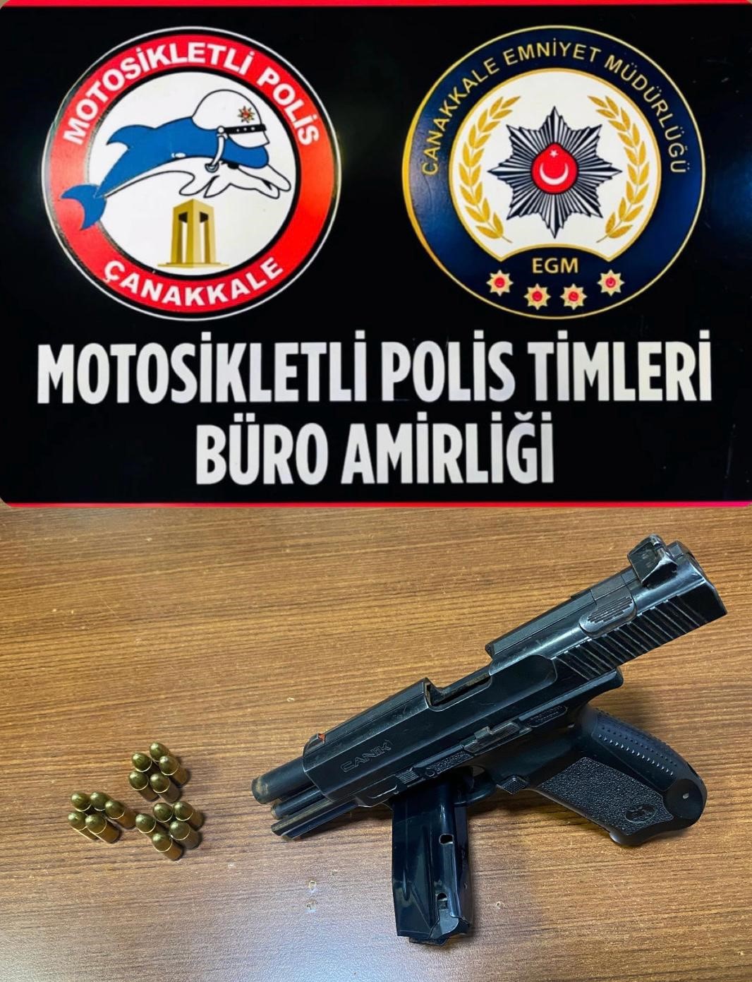 canakkalede cesitli suclardan aranmasi olan 6 supheli tutuklandi 2 U9ElFPkU
