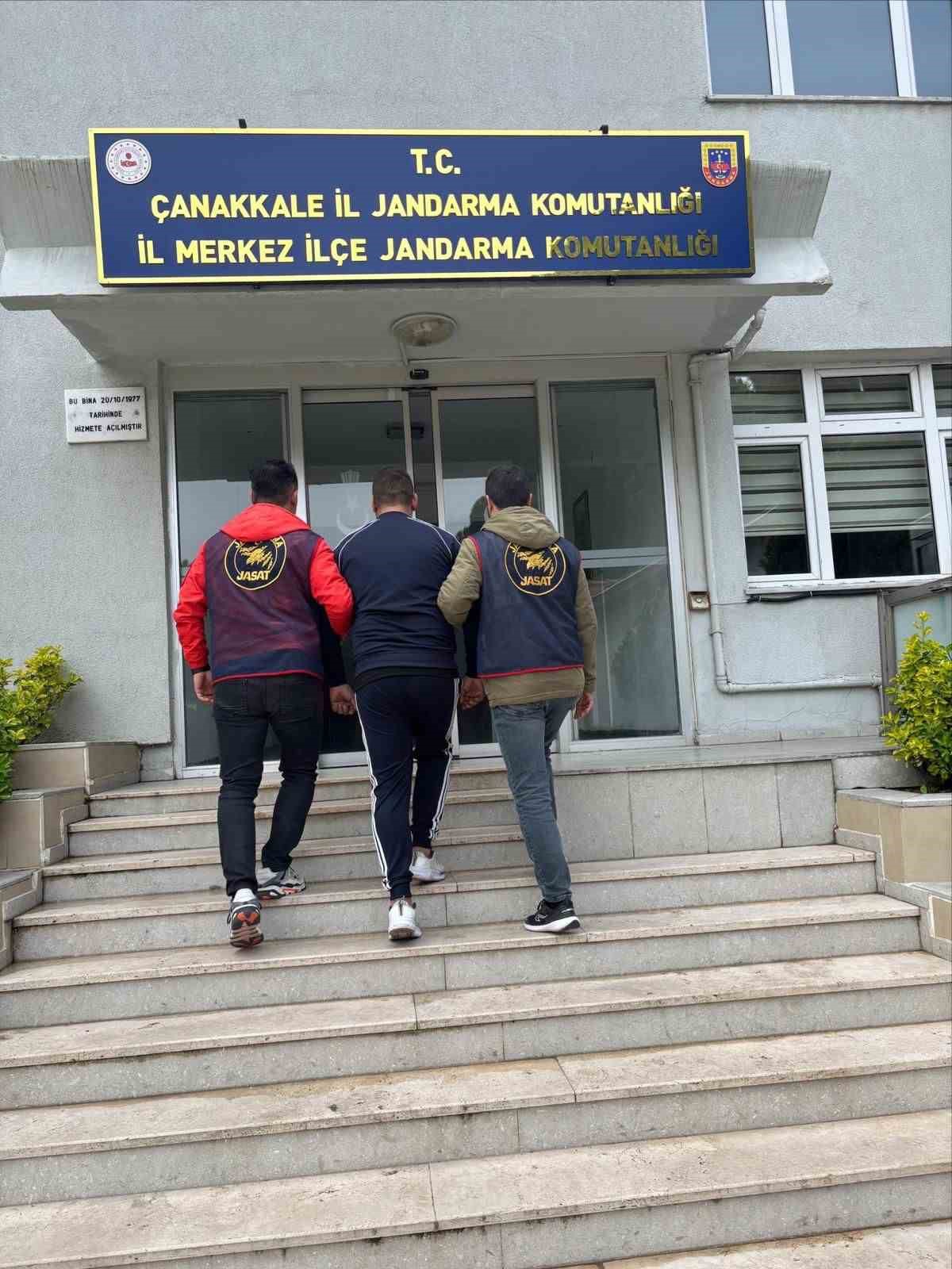 canakkalede farkli suclardan aranan 11 supheli tutuklandi 0
