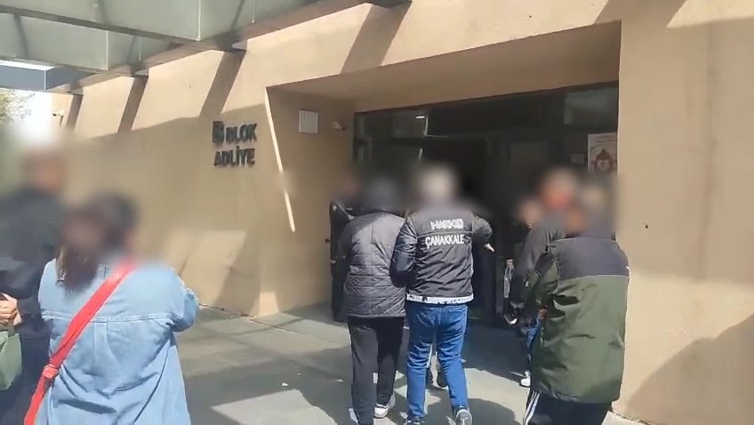 canakkalede farkli suclardan aranmasi olan 5 supheli tutuklandi 1 qrRFEkKW