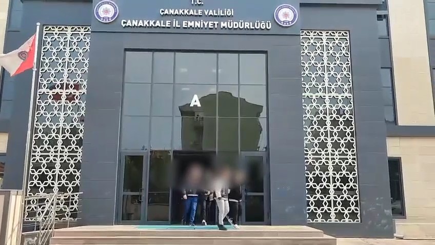 canakkalede farkli suclardan aranmasi olan 5 supheli tutuklandi 3 8l4Zg8uT