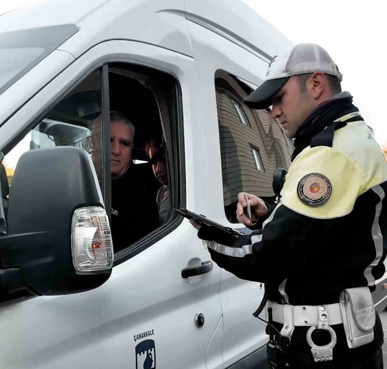 canakkalede fetoden 14 yil 2 ay kesinlesmis hapis cezasi bulunan sahis tutuklandi 4 zq3kcwkU