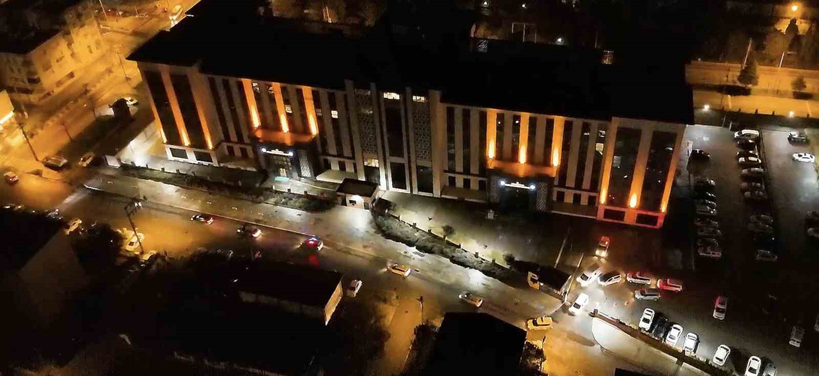 canakkalede fuhus operasyonu 6 supheli yakalandi 8 magdur kurtarildi 2 ywwyRSul