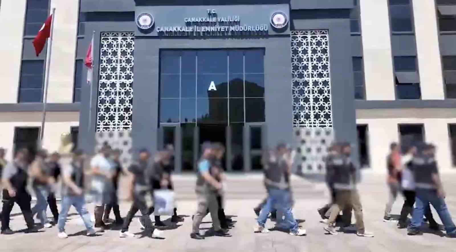 canakkalede gocmen kacakciligi yapan suc orgutu cokertildi 41 tutuklama 11 2bNpdMLb