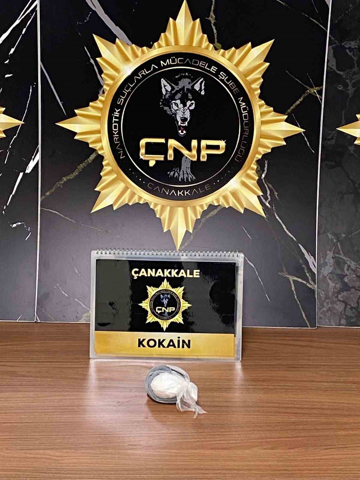 canakkalede huzur uygulamalari farkli suclardan aranmasi bulunan 16 kisi yakalandi 1
